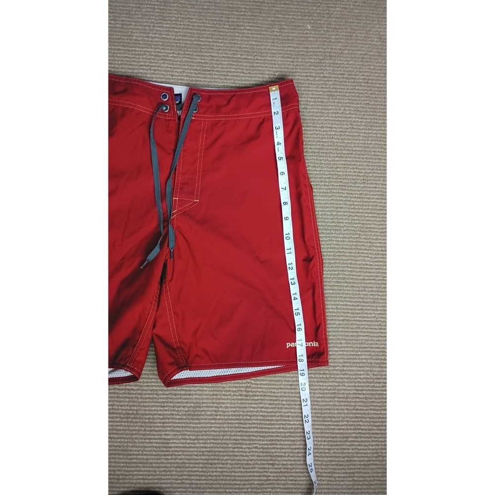 Patagonia Wavefarer Board Shorts Men Sz 32 Red Nylon Swim Trunks Side Zip Pocket - Picture 5 of 9